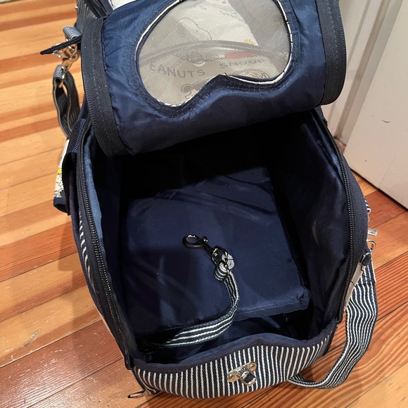 Snoopy Peanuts dog carrier EXCELLENT condition - Picture 6 of 11